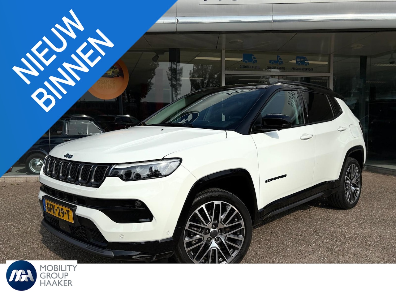 Jeep Compass - 4xe 240 Plug-in Hybrid Electric Summit | Camera | Carplay | Leer | 19" | - AutoWereld.nl
