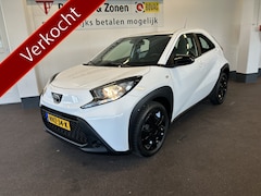 Toyota Aygo X - 1.0 VVT-i MT Play | Achteruitrijcamera | Cruise control | Lane assist | Climate control |