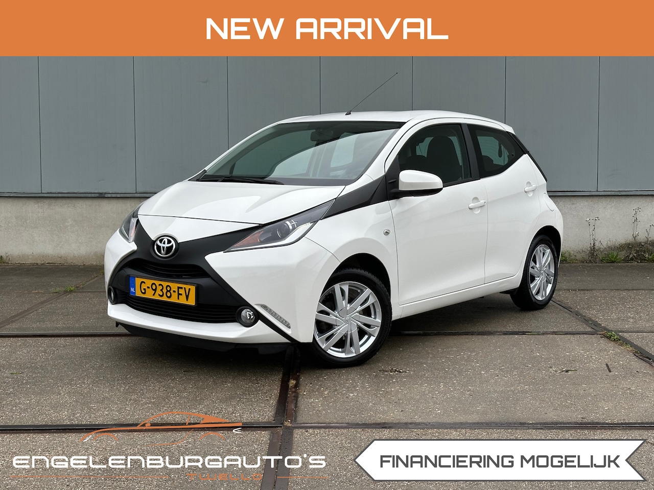Toyota Aygo - 1.0 VVT-i x-play Automaat, weinig km!, airco! - AutoWereld.nl