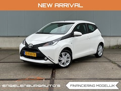 Toyota Aygo - 1.0 VVT-i x-play Automaat, weinig km, airco