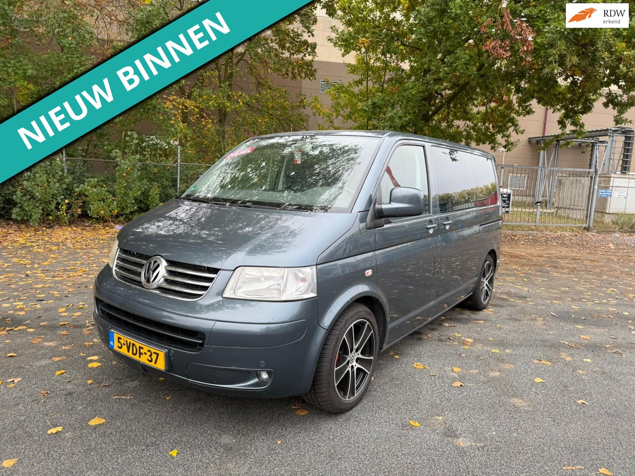 Volkswagen Transporter - 2.5 TDI 300 Trendline DC LET OP TURBO PROBLEEM - AutoWereld.nl