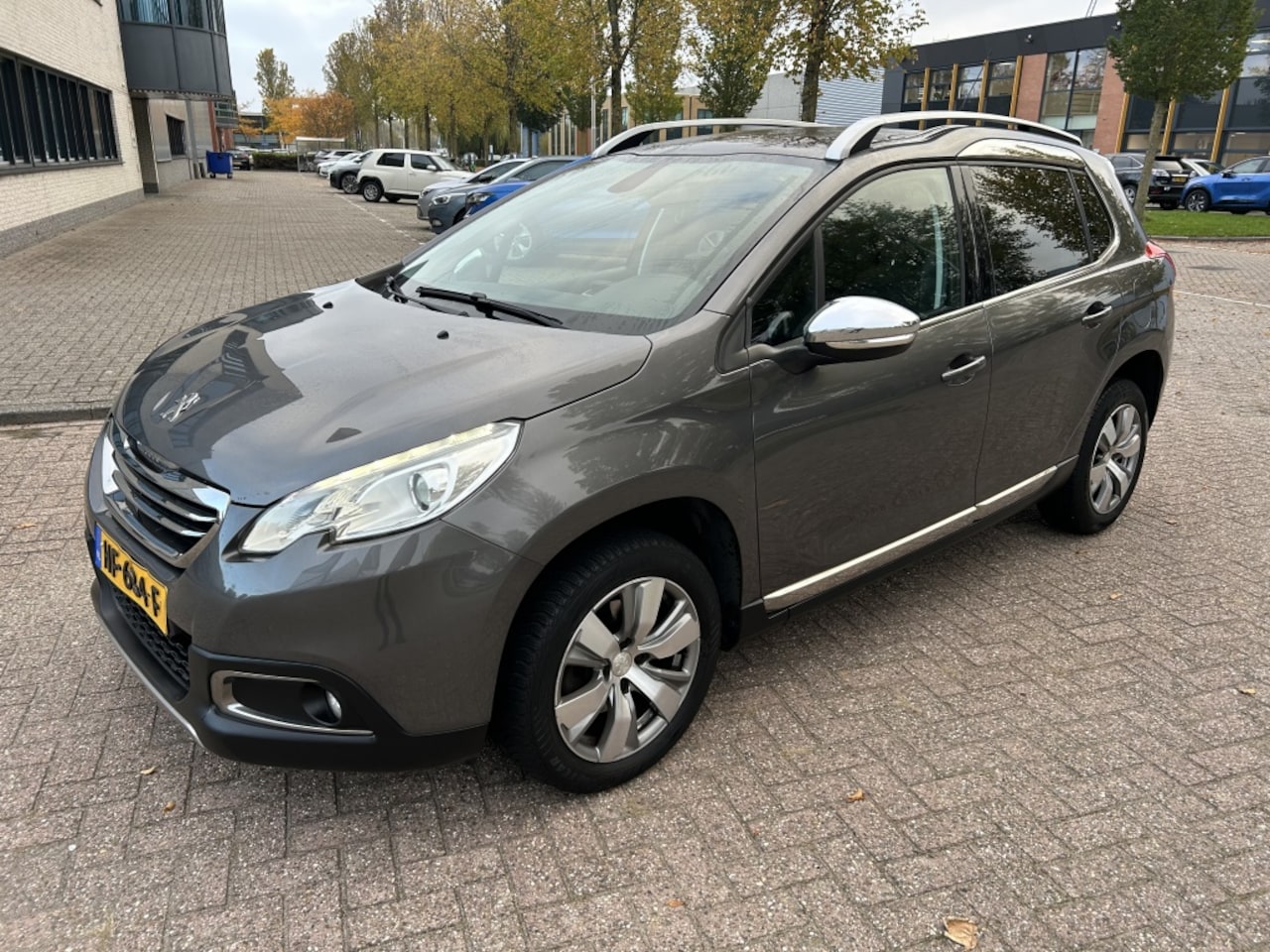 Peugeot 2008 - 1.2 PureTech Allure 110PK NAVI PANO CRUISE CLIMA NAP! - AutoWereld.nl