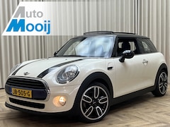 MINI Cooper - 1.5 Business *Panoramadak* 136pk / 18'' JCW CUP / Org. NL / Navigatie / Cruise / Airco