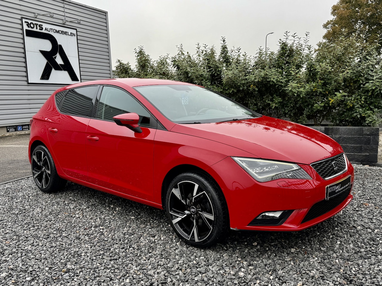 SEAT Leon - 1.2 TSI Style Matrix-LED|Cruis|Media Rood! - AutoWereld.nl