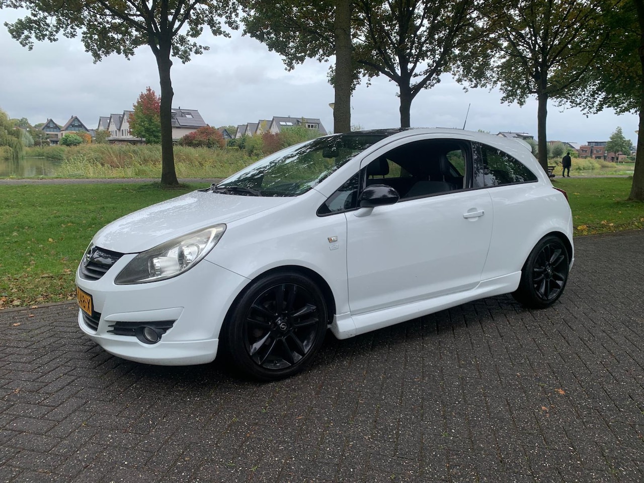 Opel Corsa - 1.2-16V Enjoy 1.2-16V Enjoy - AutoWereld.nl