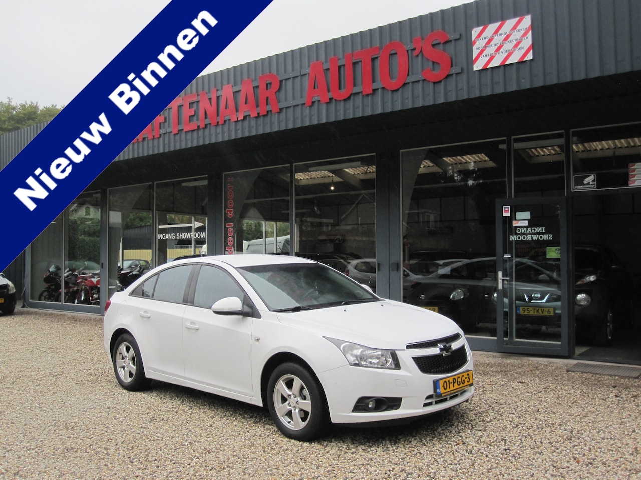 Chevrolet Cruze - 1.8 LS met trekhaak apk 17-09-2026 - AutoWereld.nl