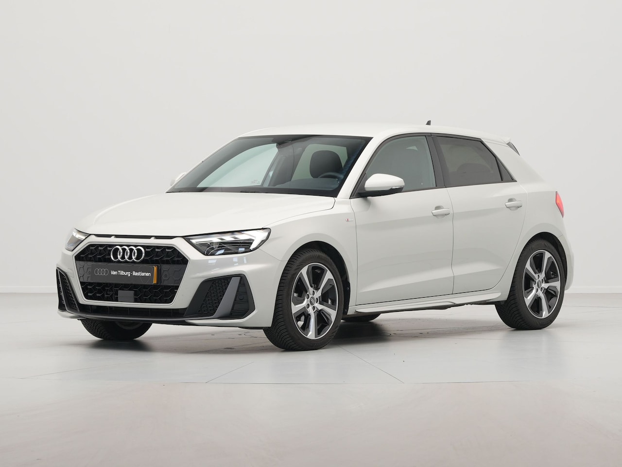 Audi A1 Sportback - 25 TFSI S Line edition Navi via App Clima Pdc Led - AutoWereld.nl