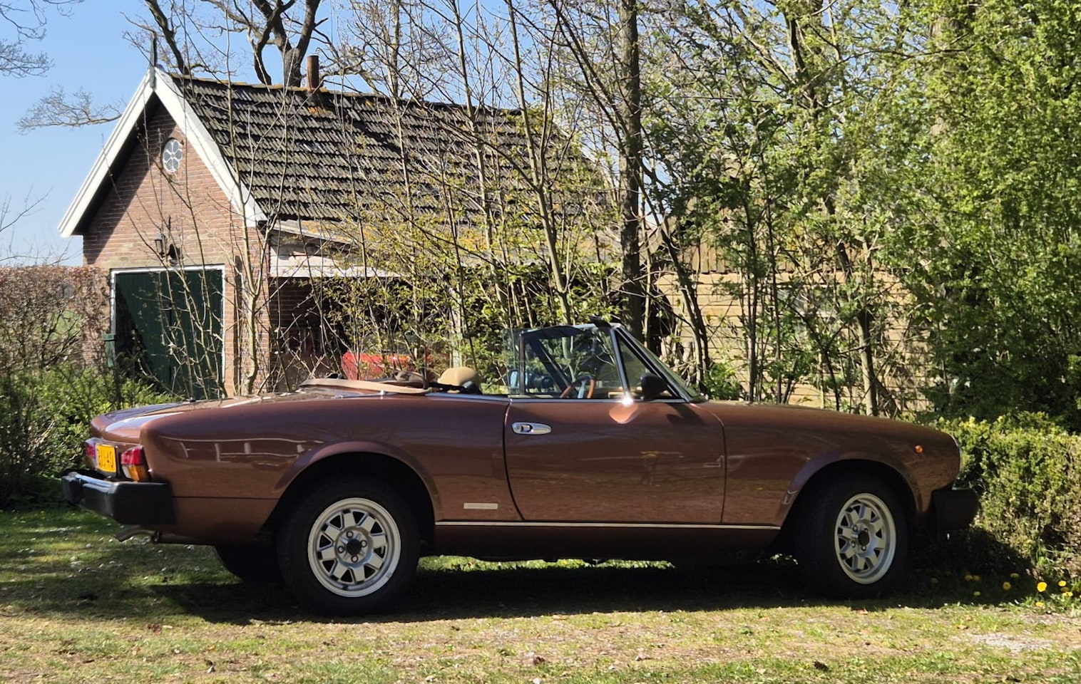 Fiat Spider - Pininfarina 2000i - AutoWereld.nl