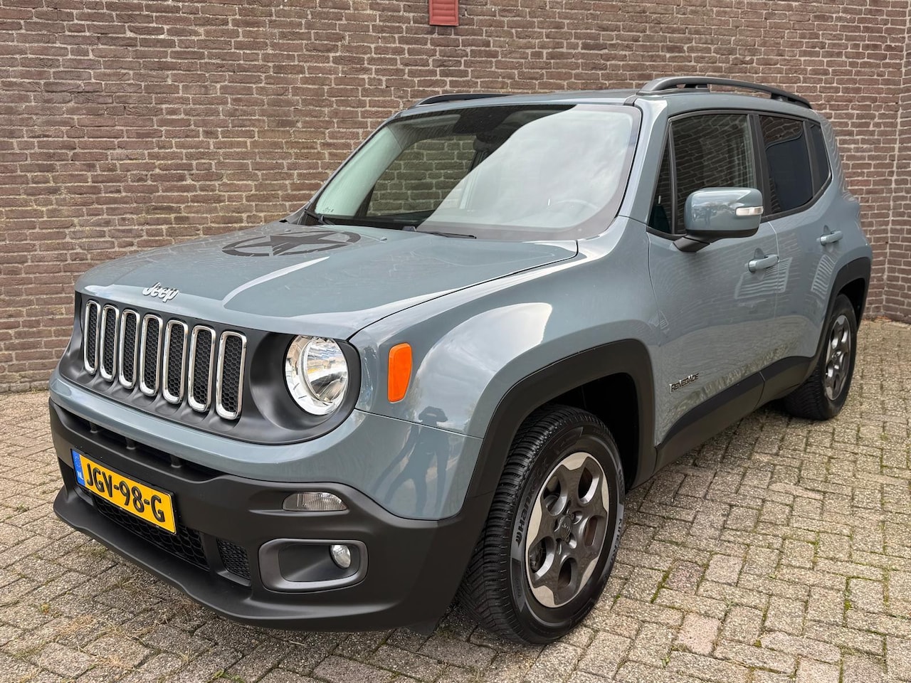 Jeep Renegade - 1.4 140pk MultiAir Longitude Parkeersens. Cruise-Contr. Bluetooth - AutoWereld.nl