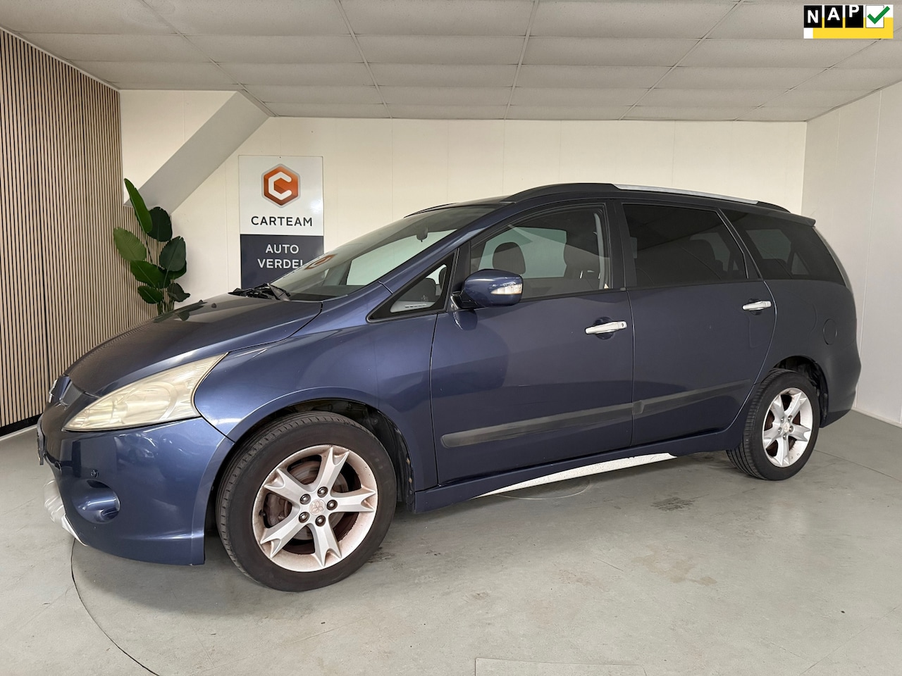 Mitsubishi Grandis - 2.4-16V InSport Airco, 7-persoons, Trekhaak, LMV, 7-persoons - AutoWereld.nl