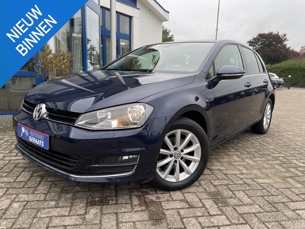 Volkswagen Golf - 1.4 TSI Highline Panodak, cruise, ECC, LM-velgen 16", Parkeersensoren V+A, Stoelverwarming - AutoWereld.nl