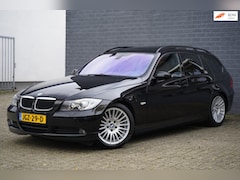 BMW 3-serie Touring - 320i Automaat 170pk, Leder, Panoramadak