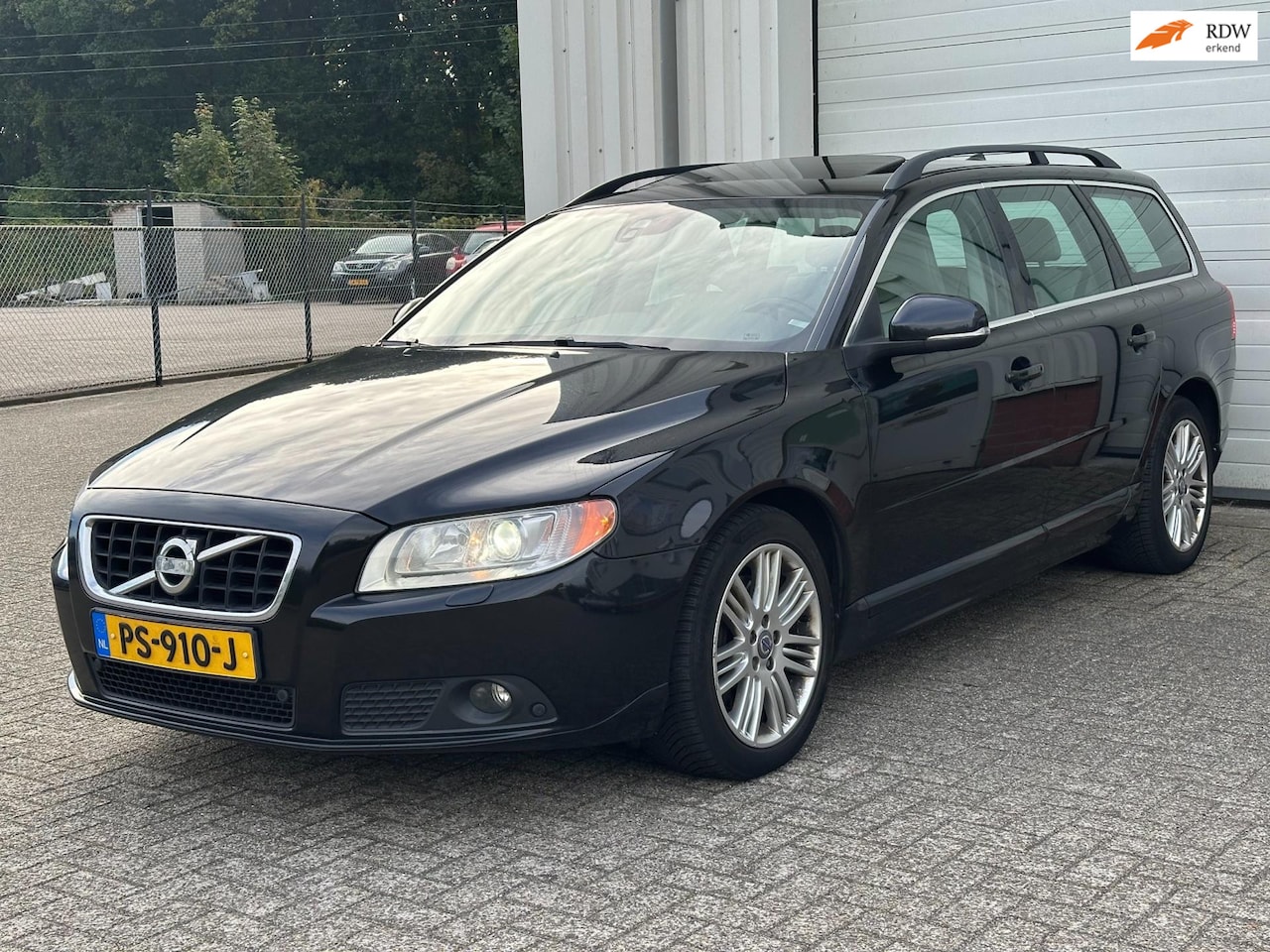 Volvo V70 - 2.4 D5 Summum Xenon, Open dak, Cruise, clima, Leder! - AutoWereld.nl