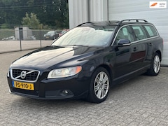 Volvo V70 - 2.4 D5 Summum Xenon, Open dak, Cruise, clima, Leder