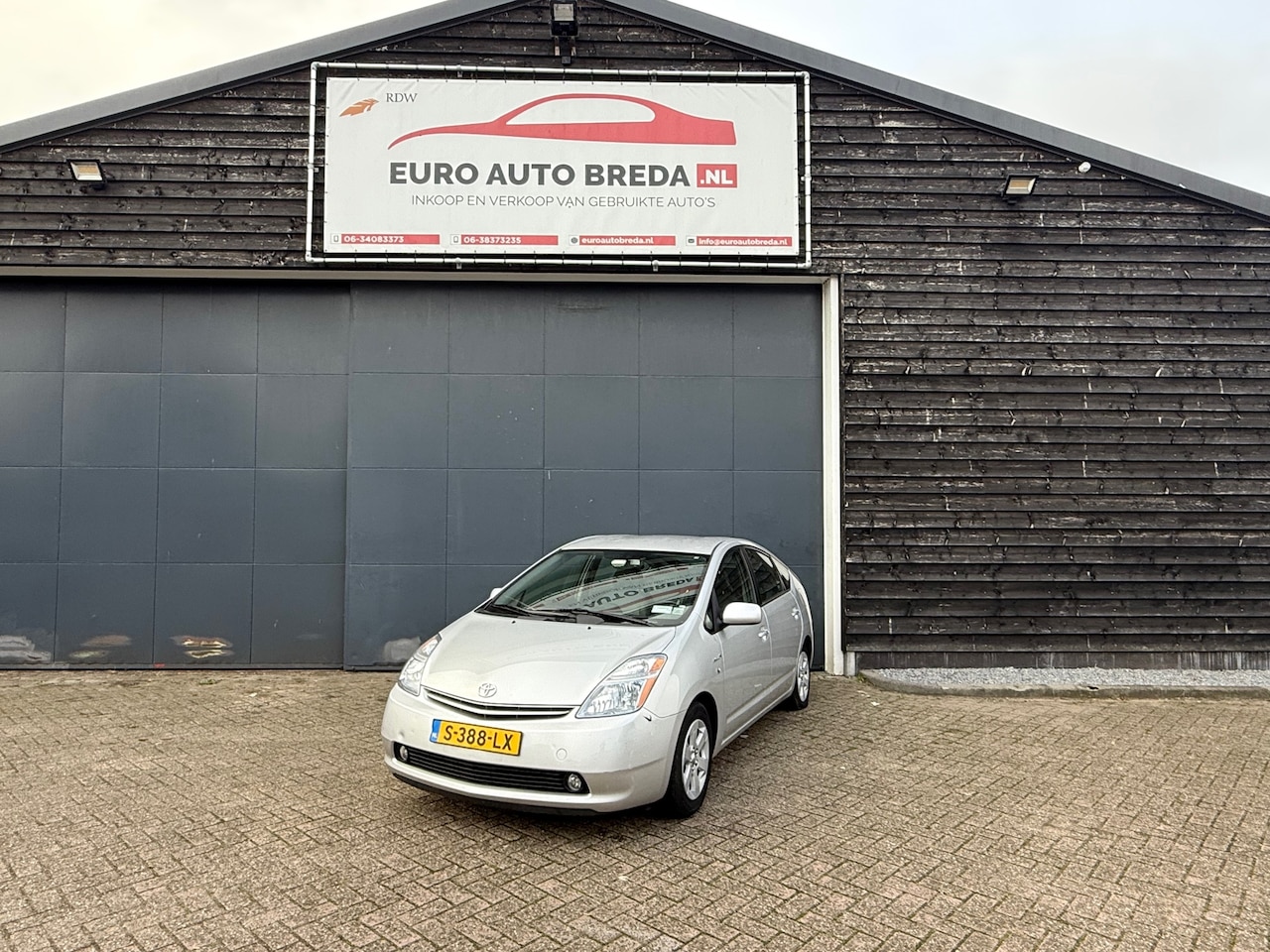 Toyota Prius - 1.5 VVT-i Business Edition 1.5 VVT-i Business Edition - AutoWereld.nl