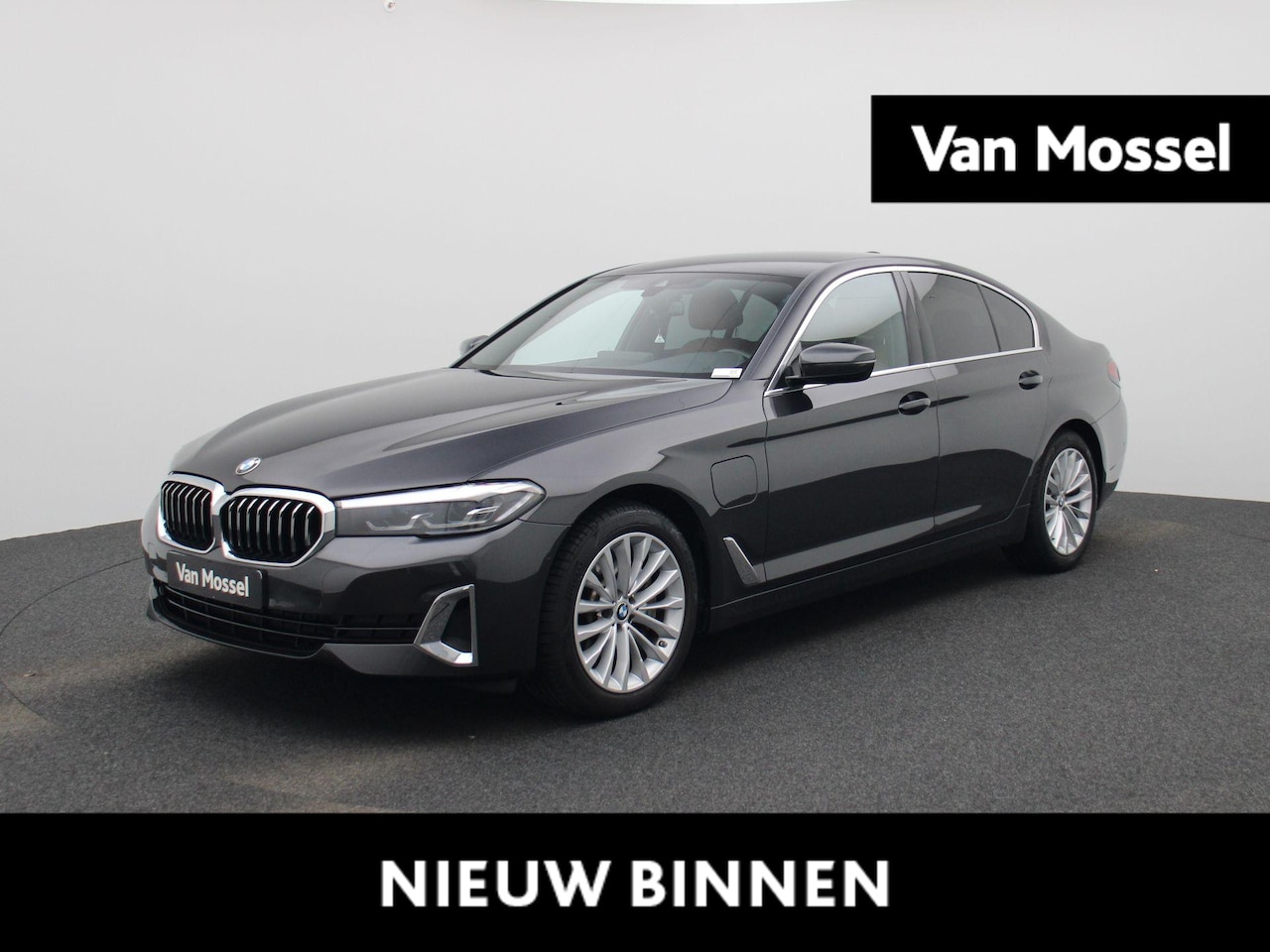 BMW 5-serie - 530e Executive | DAKKOFFER | LEDER | MEMORY | SFEERVERLICHTING | STOELVERWARMING | LED VER - AutoWereld.nl