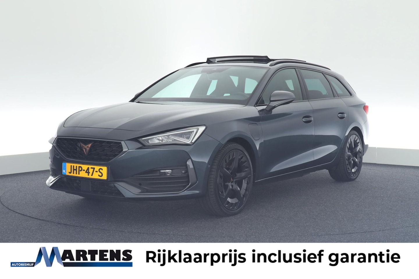 CUPRA Leon Sportstourer - 1.4 245pk e-Hybrid VZ Copper Edition Panoramadak Leder Camera Memory - AutoWereld.nl