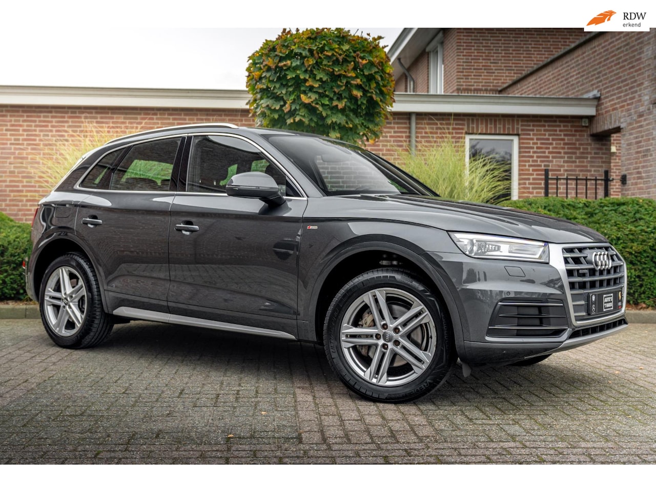 Audi Q5 - 2.0 TFSI Quattro Sport S Line Edition 252 PK Aut. Pano Stoelverwarming Xenon 19'' - AutoWereld.nl