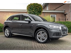Audi Q5 - 2.0 TFSI Quattro Sport S Line Edition 252 PK Aut. Pano Stoelverwarming Xenon 19''