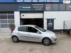 Renault Clio - Automaat- met Onderhoudshistorie, Gereviseerde versnellingsbak, Airco, NAP-rapport en een