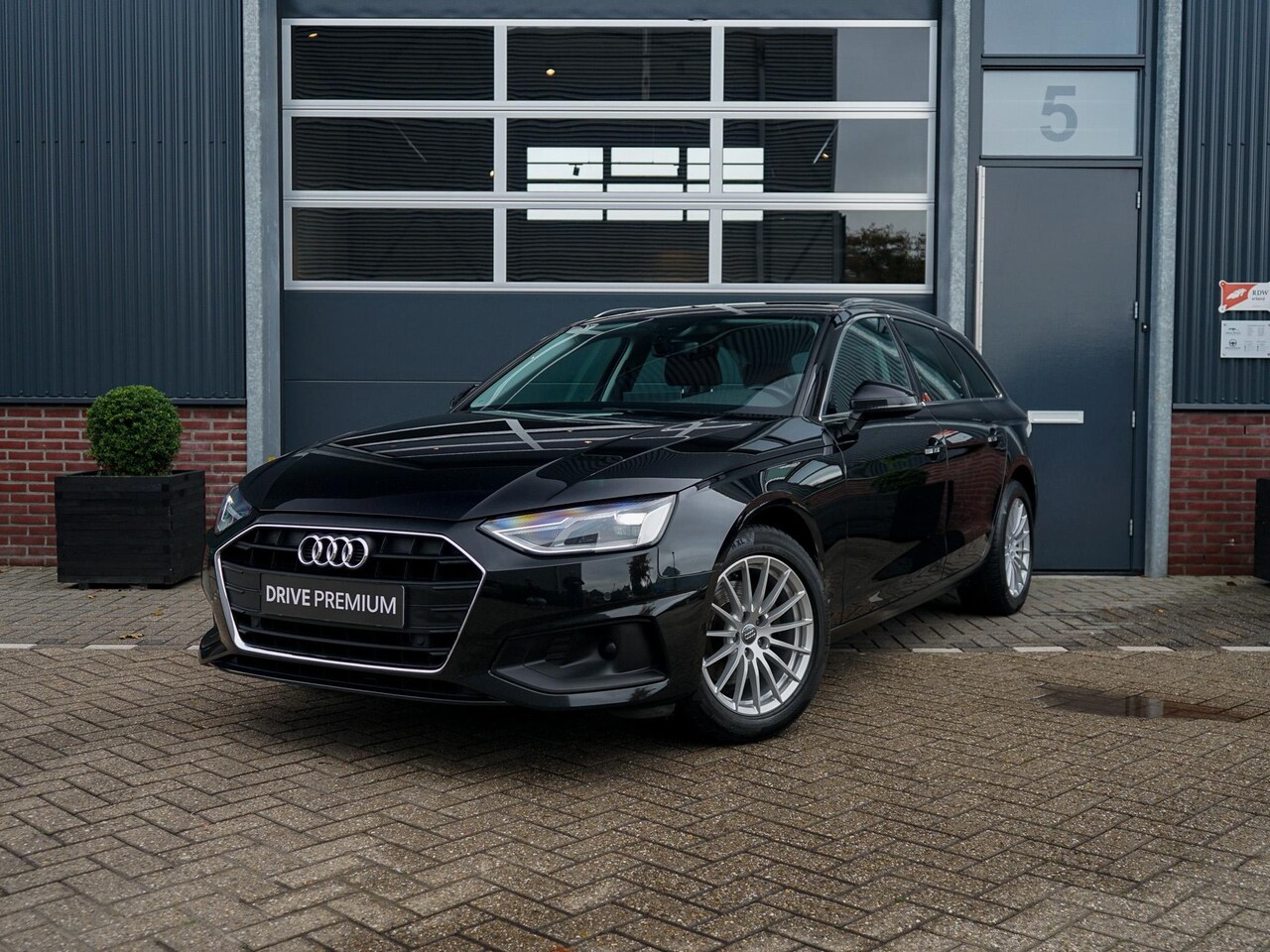 Audi A4 Avant - 3.0 TDI Pro Line 30 TDI Pro Line - AutoWereld.nl