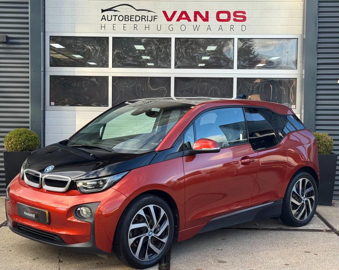 BMW i3 - Basis Comfort Advance 22 kWh l Camera l Stoelverw l PDC - AutoWereld.nl