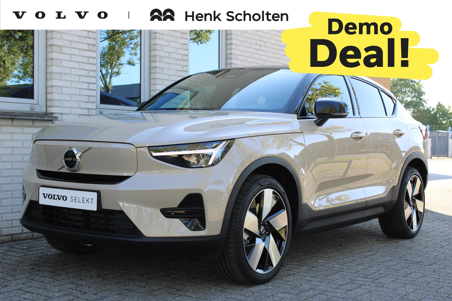 Volvo EC40 - Single Motor Extended Range 82 kWh Plus | Textiel City Canvas | 20-Inch Lichtmetalen velge - AutoWereld.nl