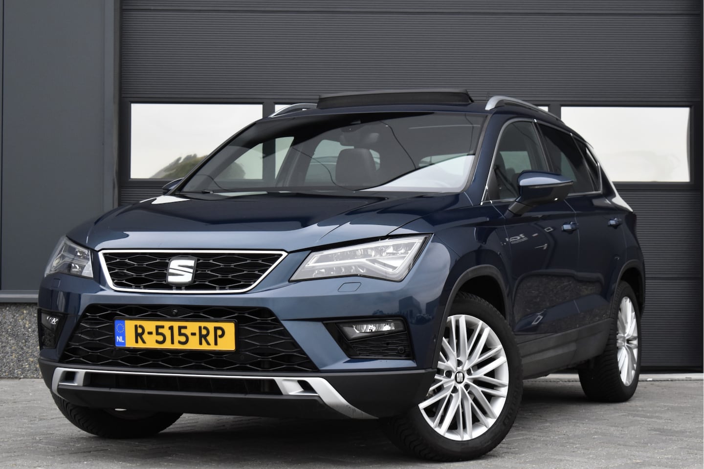SEAT Ateca - 2.0 EcoTSI FR 4DRIVE Pano - Trekhaak - Carplay - Cruise - AutoWereld.nl