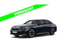 BMW i5 - eDrive40 M-Sport - Onderstel Prof - Driving Ass Plus - Comfortstoelen