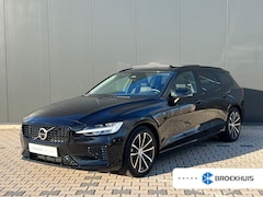 Volvo V60 - T6 Plug-in hybrid AWD Ultra Dark | Trekhaak | Panoramadak | Stoel en Stuurwiel verwarming