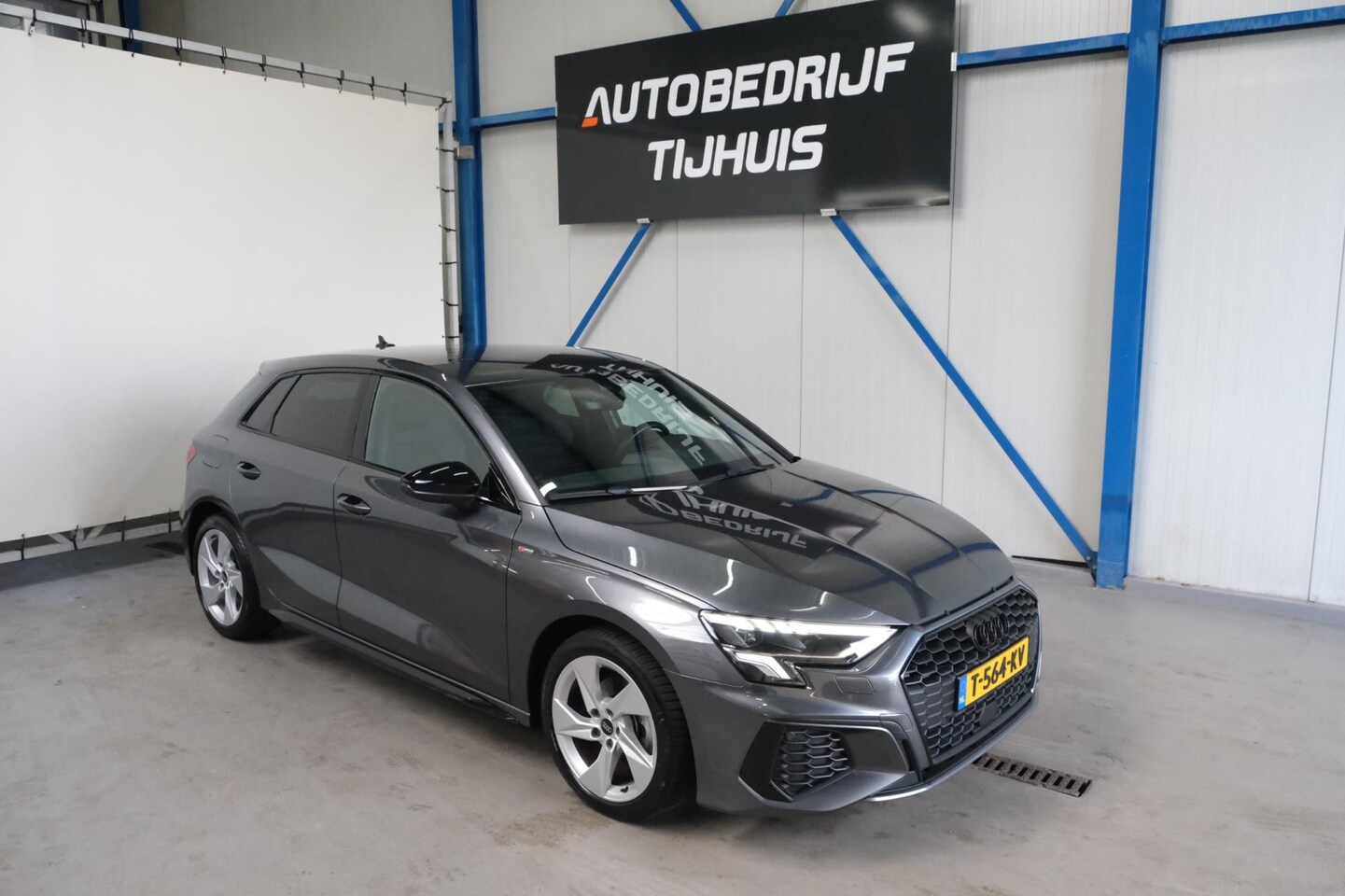 Audi A3 Sportback - 30 TFSI S edition 2x S-line - N.A.P. Airco, Cruise, Navi, PDC. - AutoWereld.nl