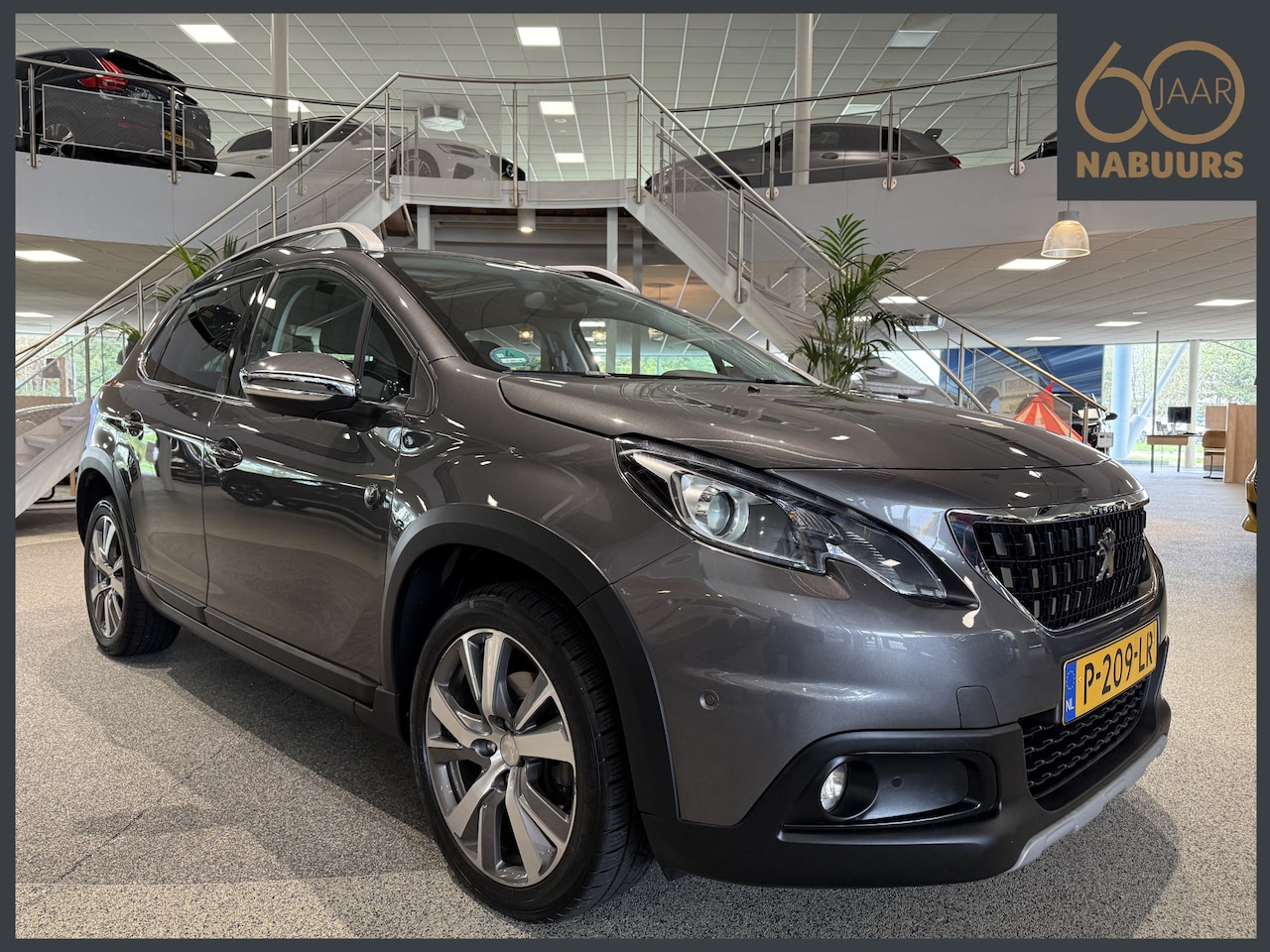 Peugeot 2008 - 1.2 110pk EAT6 Crossway, Pano, Trekhaak, Navi - AutoWereld.nl