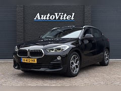BMW X2 - sDrive20i | Panodak | Sportstoelen | Camera | Trekhaak | Stoelverwarming