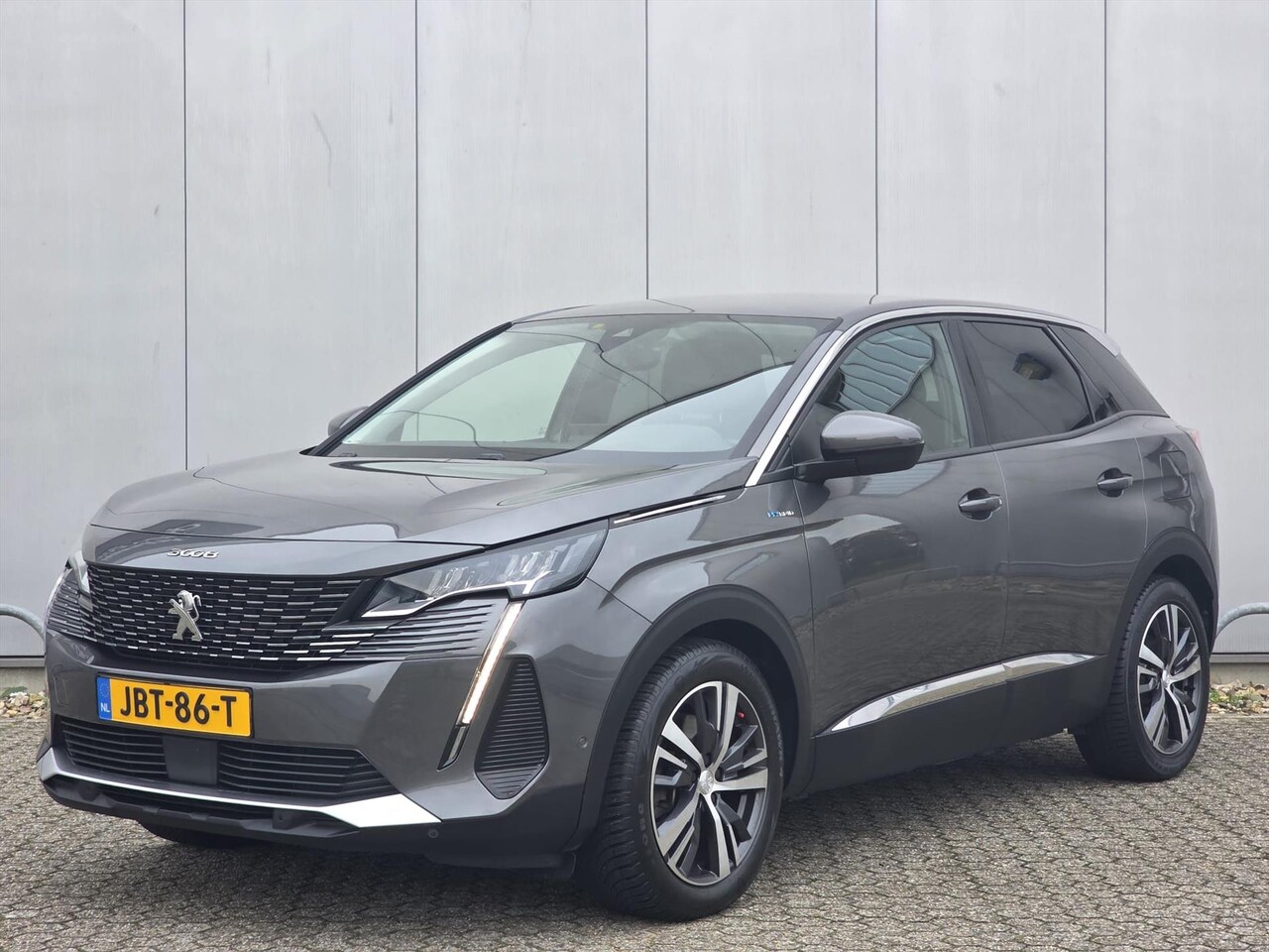 Peugeot 3008 - Plug-in HYbrid 225pk Allure Automaat | Navigatie | Parkeercamera | Bluetooth - AutoWereld.nl