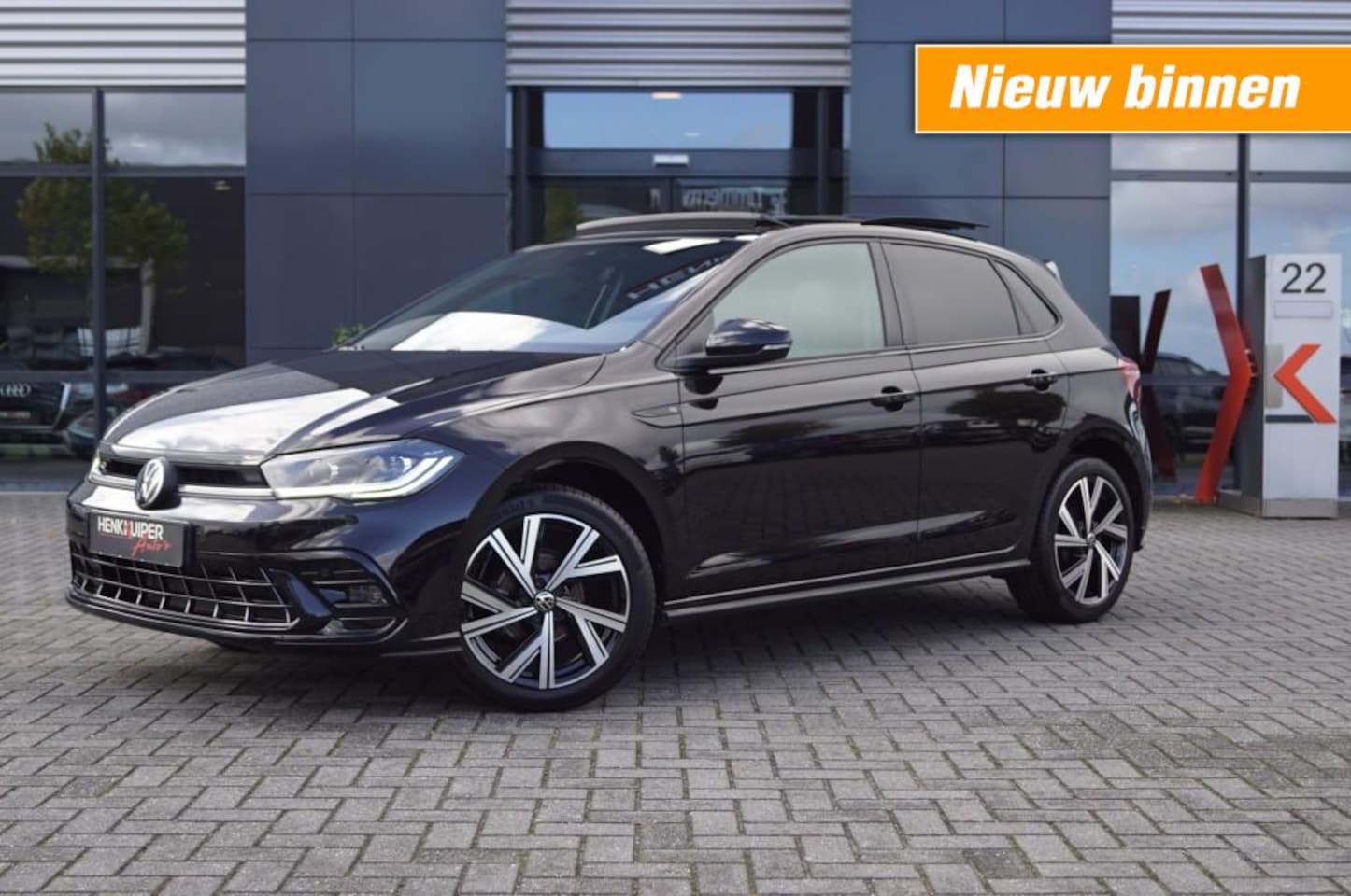 Volkswagen Polo - 1.0 TSI DSG R-Line Panodak/ Camera /Virt. cockpit /IQ LED/Navi /17LM - AutoWereld.nl