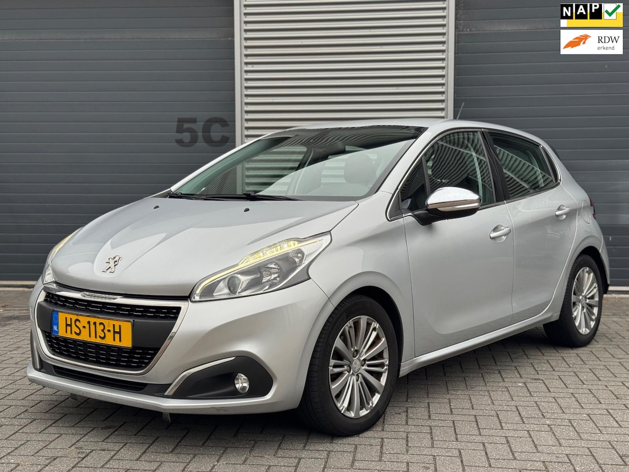 Peugeot 208 - 1.6 BlueHDi Blue Lease Executive 1.6 BlueHDi Blue Lease Executive - AutoWereld.nl