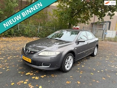 Mazda 6 - 6 2.0i Touring NETTE AUTO RIJDT EN SCHAKELT TOP