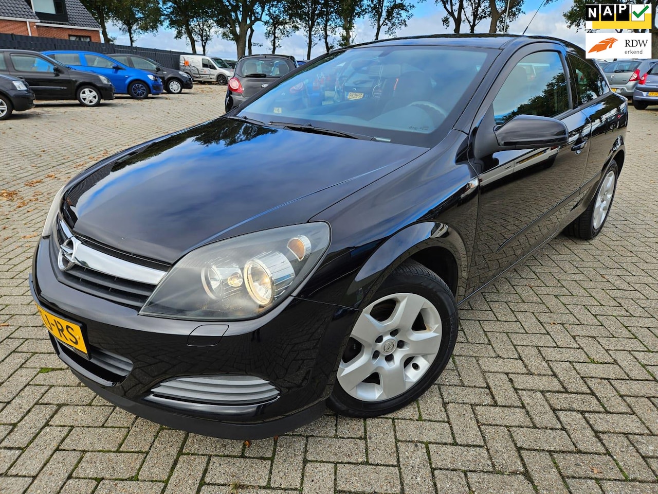 Opel Astra GTC - 1.6 Edition 2006. Airco/Cruise/Elektrisch pakket etc.. APK 07-2026 - AutoWereld.nl