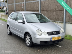 Volkswagen Polo - 1.4-16V Comfortline LAGEKM/NAP/NWEAPK