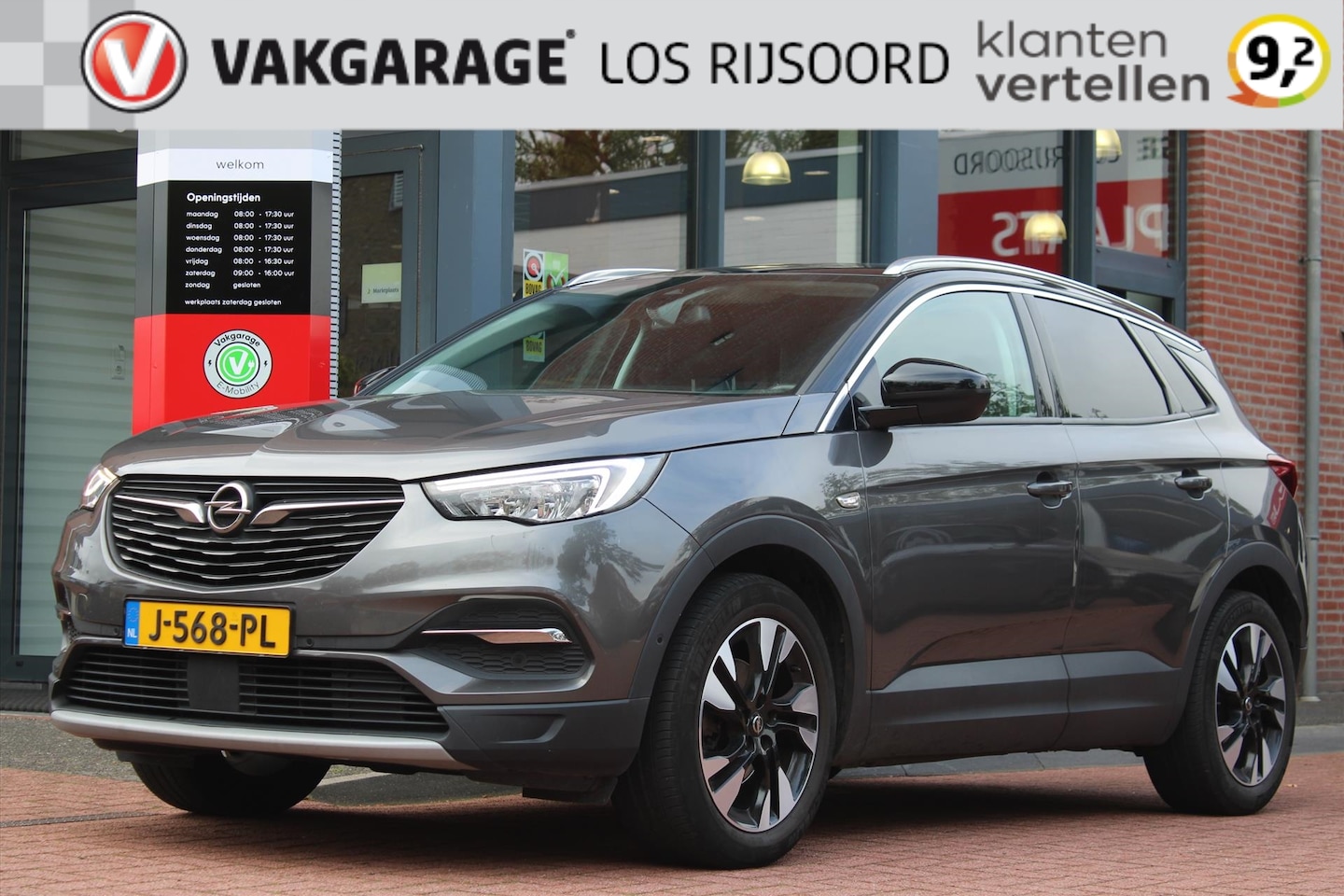 Opel Grandland X - 1.2 Turbo *Executive* | Trekhaak | Camera | Half- Leder | Cruise & Climate Control | Carpl - AutoWereld.nl