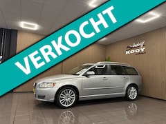 Volvo V50 - 2.4 Edition II * Automaat / 1e Eig / Xenon / Leder / Afn. Trekhaak / NL Auto