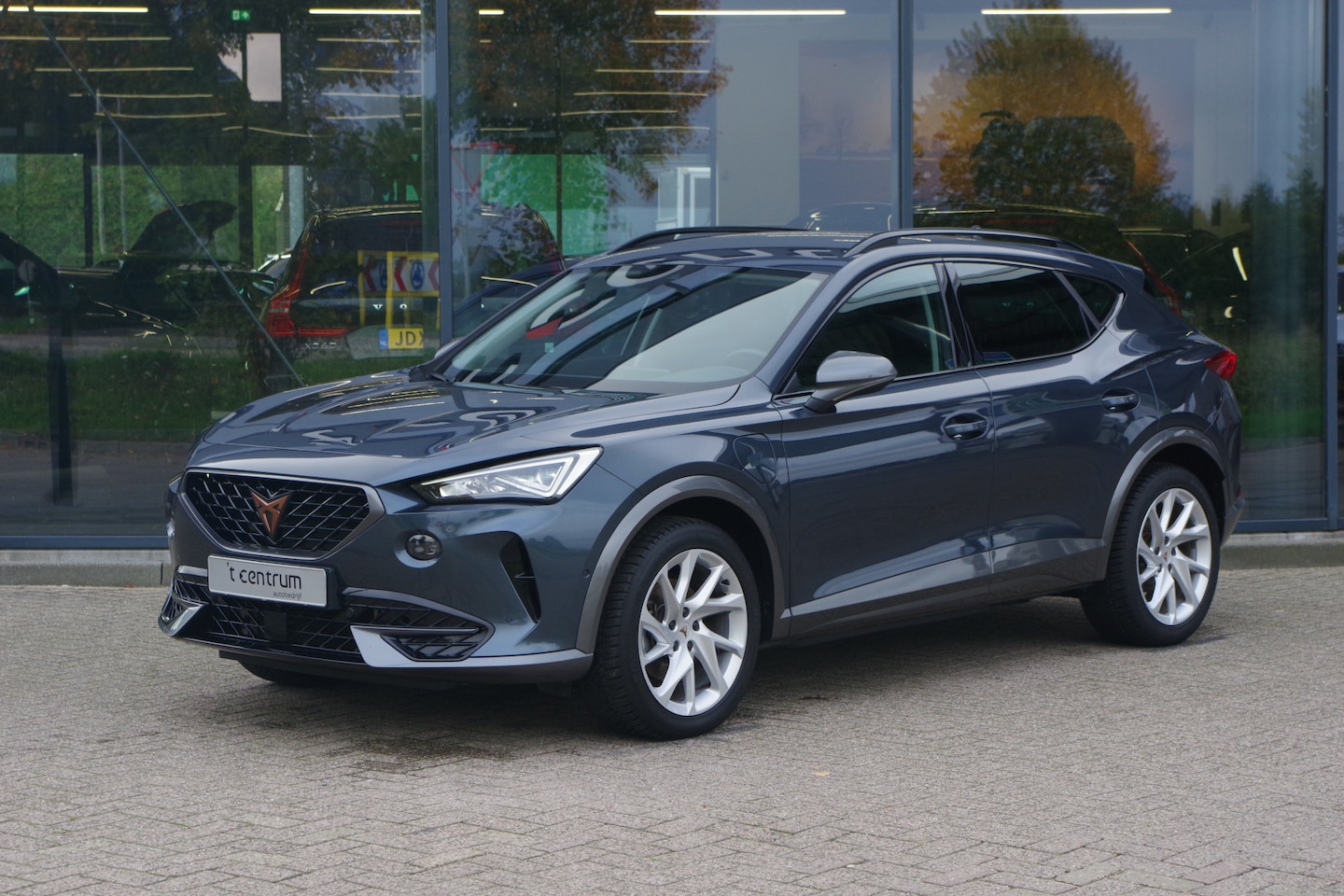 CUPRA Formentor - 1.4 e-Hybrid 204 PK Business PHEV, Winterpakket, Adap. Cruise Control, Camera, Carplay - AutoWereld.nl
