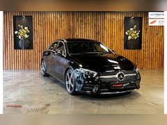 Mercedes-Benz A-klasse - 200 AMG Line/Pano/Sfeerverlichting/360