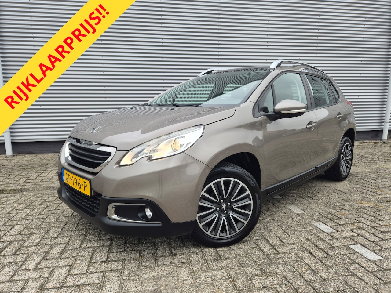 Peugeot 2008 - 1.2 Automaat PureTech Active,airco,Panoramadak,Navigatie/carplay/Bluetooth - AutoWereld.nl