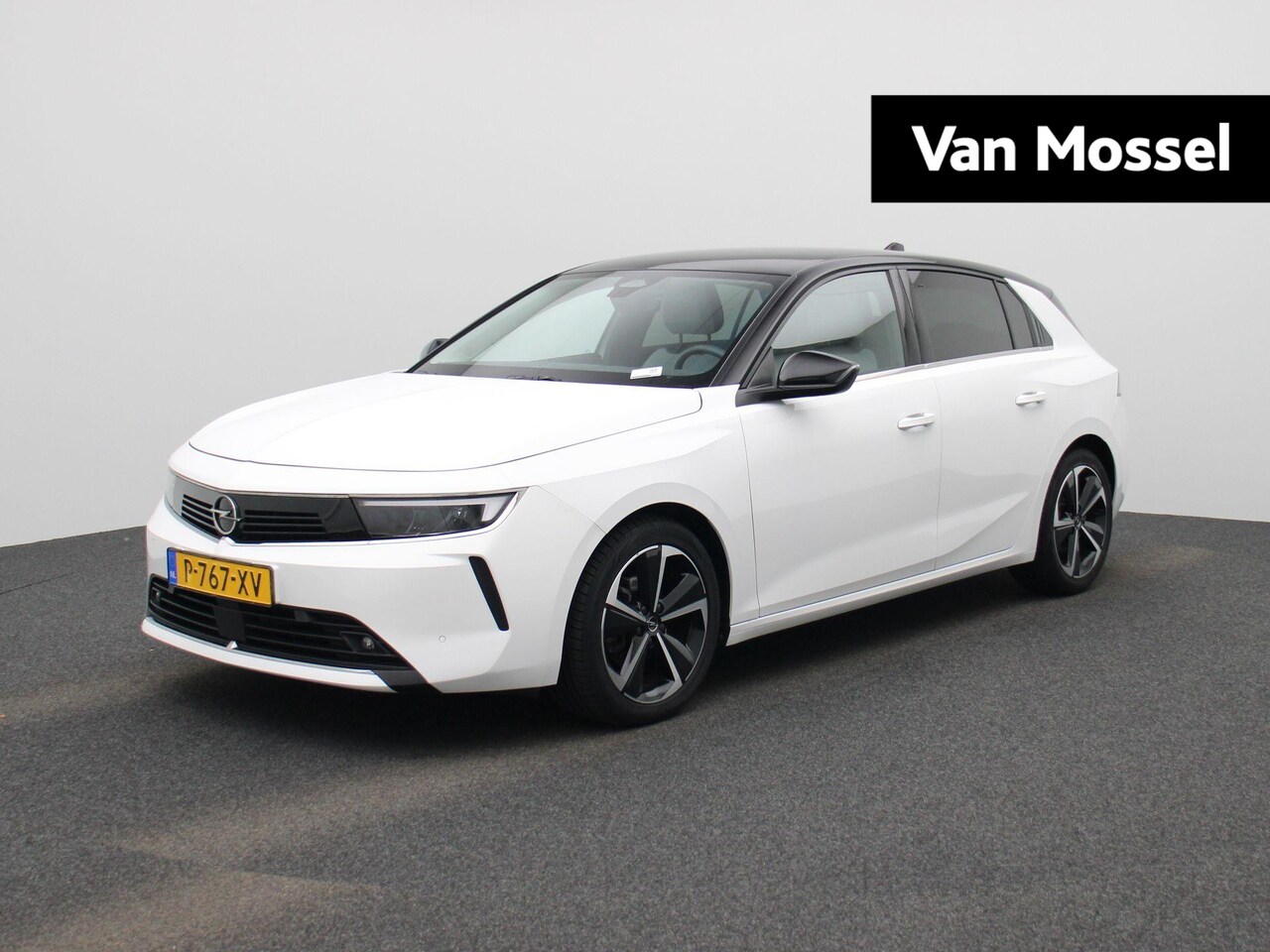 Opel Astra - 1.2 Business Elegance | Automaat | Navigatie | Camera | Stoelverwarming - AutoWereld.nl