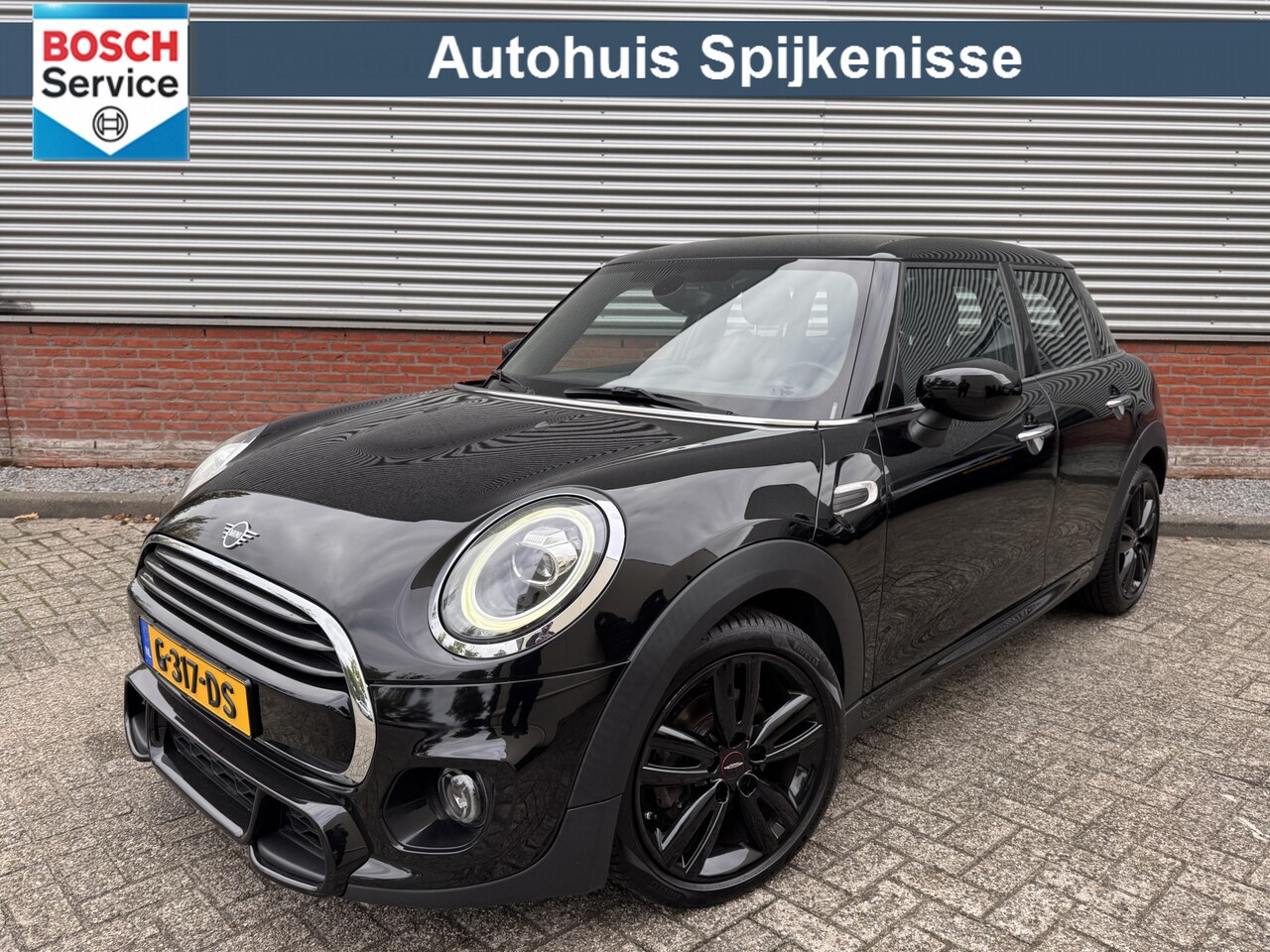 MINI John Cooper Works - Mini 1.5 | Cooper | Keyless Entry | Leer | Stoelverw | Voorruitverw | - AutoWereld.nl