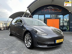 Tesla Model 3 - Long Range AWD 75 kWh Trekhaak (1.000kg) 87% SOH 19 INCH Rijklaarprijs
