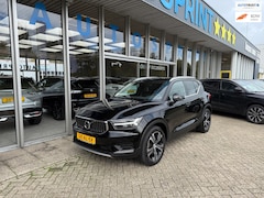 Volvo XC40 - 1.5 T5 Recharge Plus Dark 262PK / LEDER / NAVIGATIE / LED KOPLAMPEN / ACHTERUITRIJCAMERA