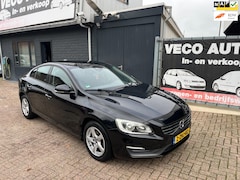 Volvo S60 - 1.6 D2 Kinetic navi nette auto dealer onderhouden