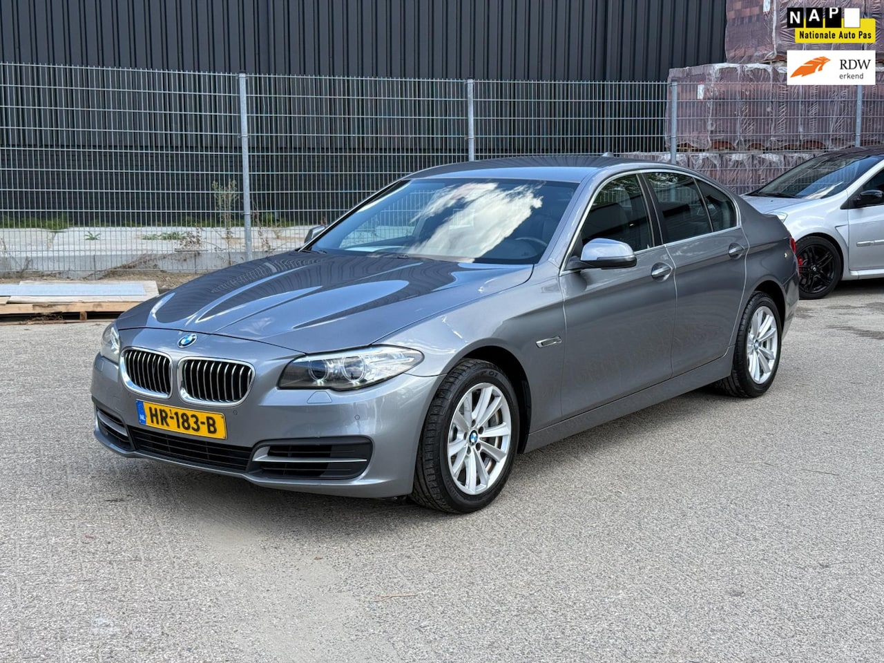 BMW 5-serie - 518d Corporate Lease Executive|NAP|E-stoel|Garan - AutoWereld.nl